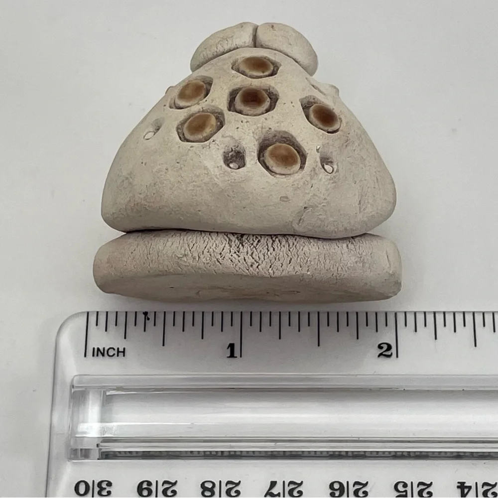 Miniature Cute Pottery Frog Tongue Out - Picture 2 of 10
